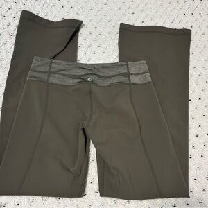 Lululemon groove pant olive 6
